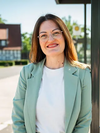 Frauke Großer Immobilienmanagement, Stellv.